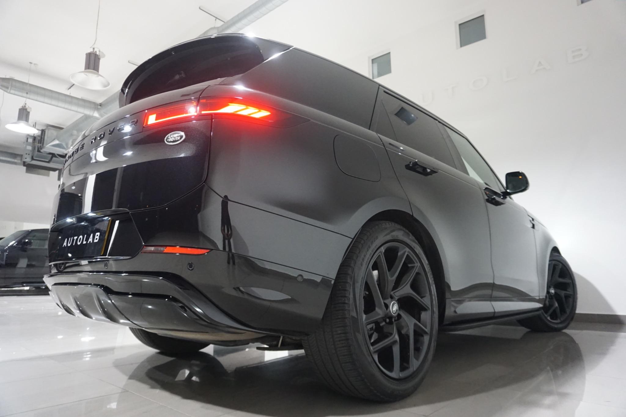 Land Rover Range Rover Sport 3.0 D300 MHEV Dynamic SE Auto 4WD Euro 6 (s/s) 5dr